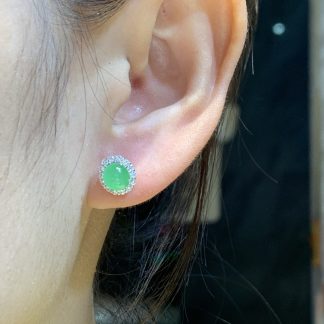 Icy Vivid-Green Cabochon Stud Earrings — S925 Silver