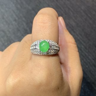 Icy Vivid-Green Cabochon Ring — S925 Silver