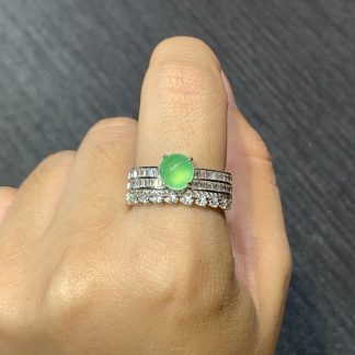 High-Icy Glowing Green Cabochon Ring — S925 Silver